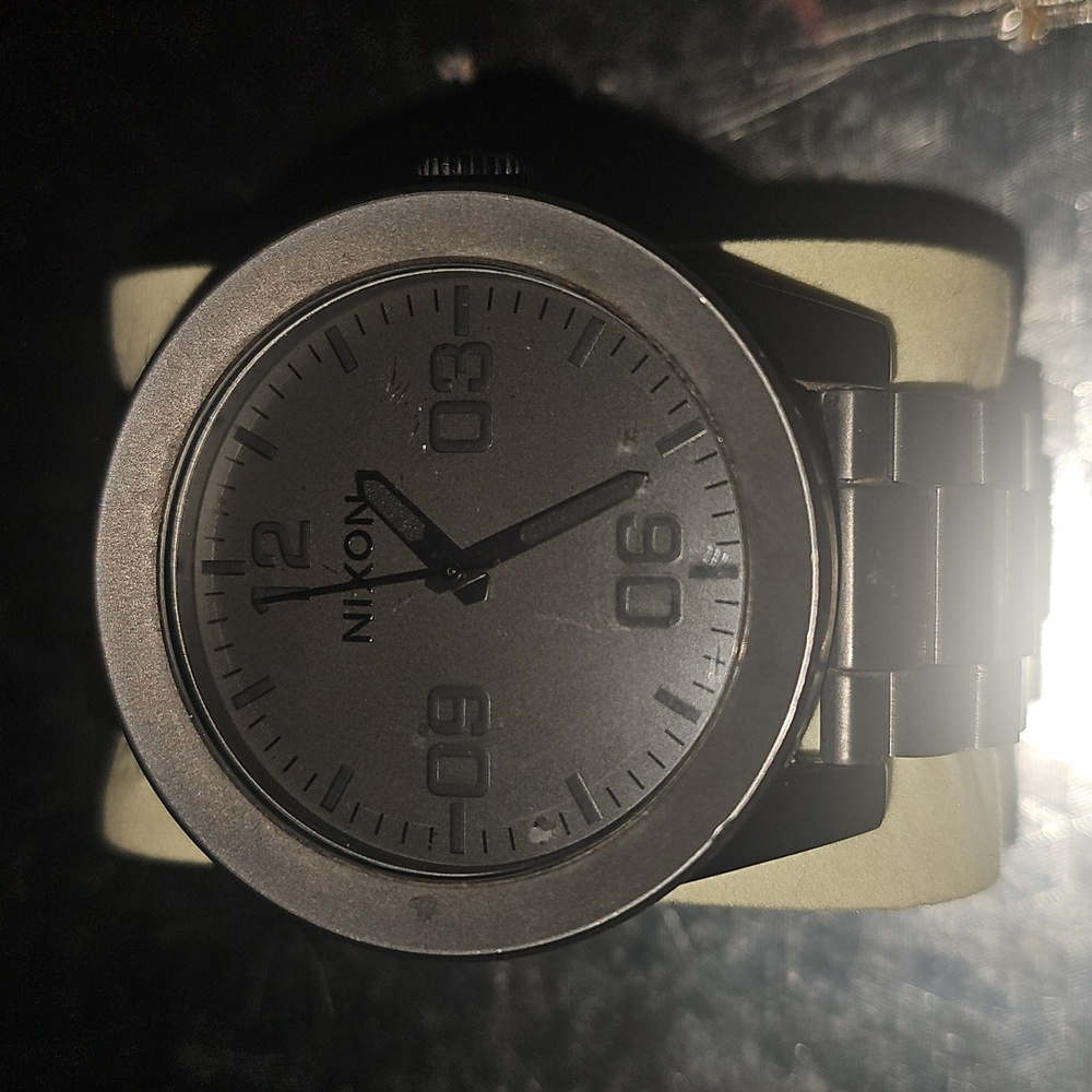 🎊Nixon Matte Black Timepiece